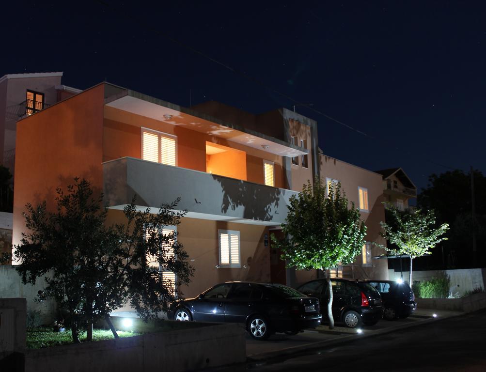 Žrnovnica Apartment Gamma With Hydromassage Mini Pool Near Split מראה חיצוני תמונה
